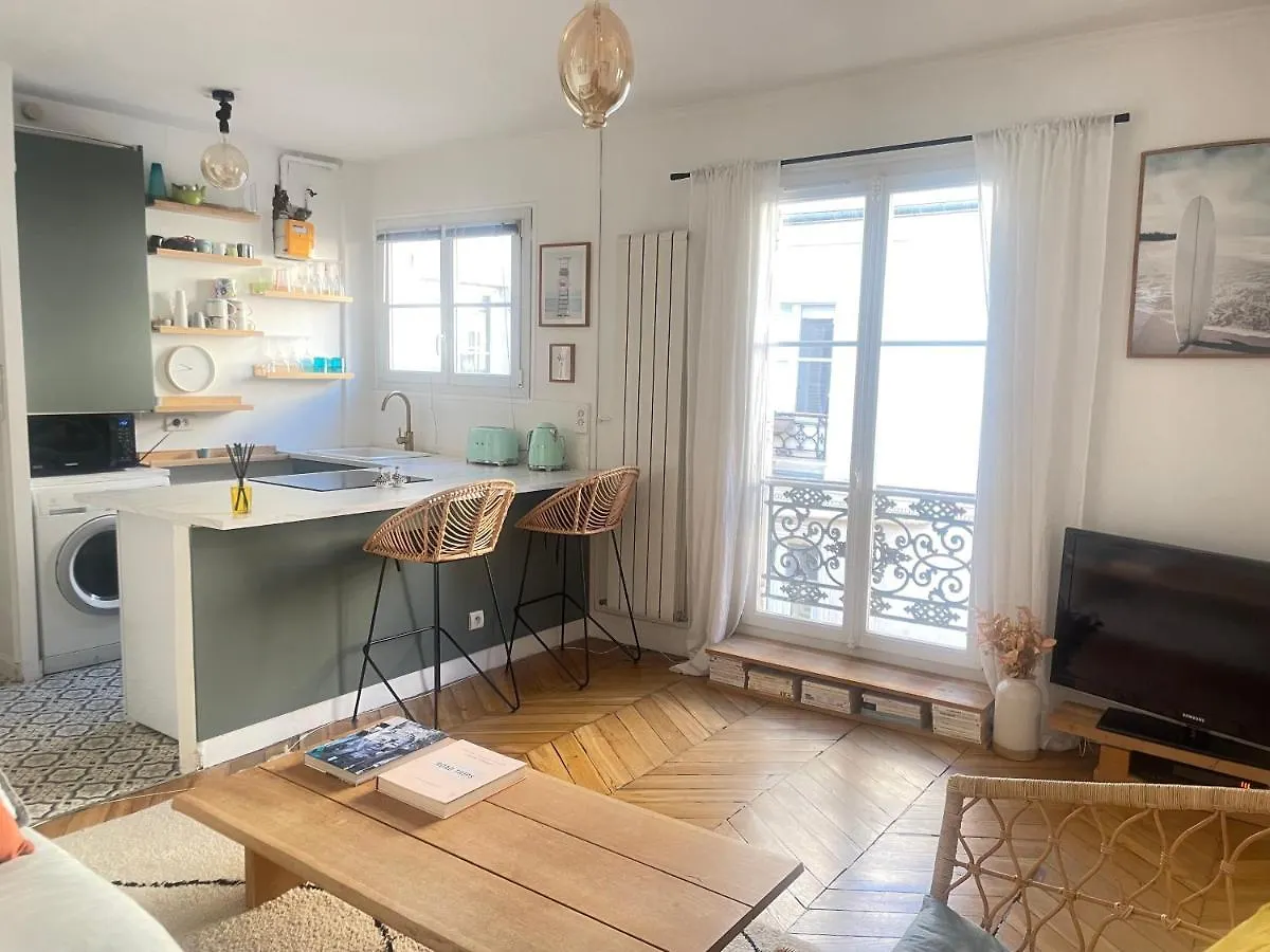 Апартаменты Au Pied De Montmartre Париж