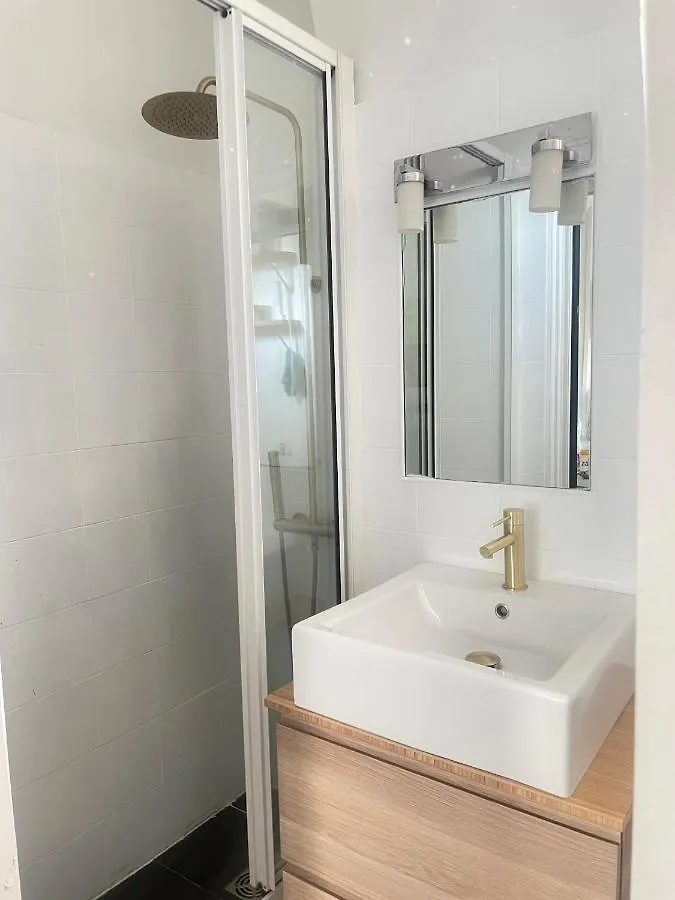 Appartement Au Pied De Montmartre à Paris