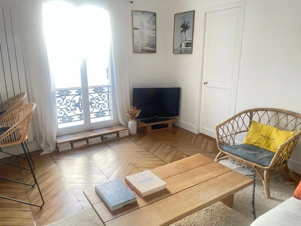 Appartement Au Pied De Montmartre à Paris 0*,