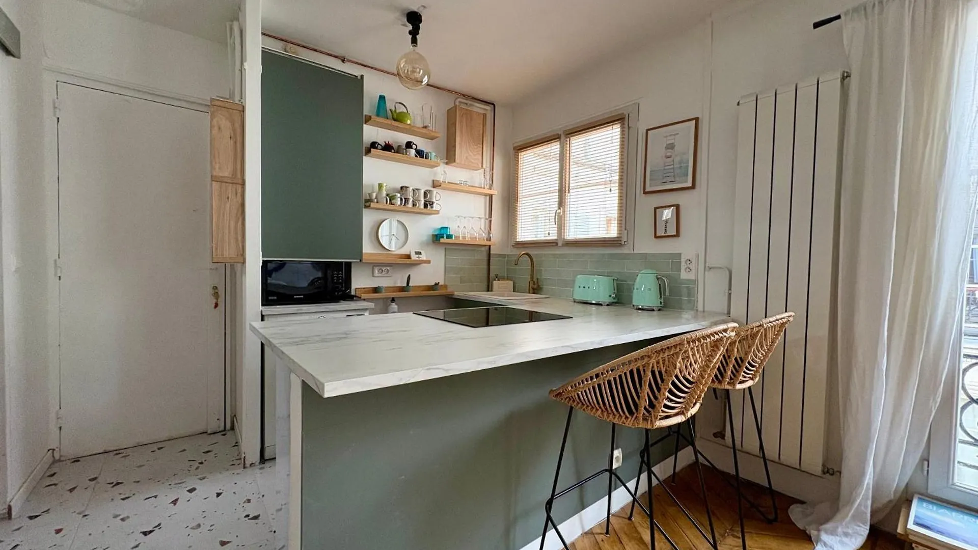 Appartement Au Pied De Montmartre à Paris France